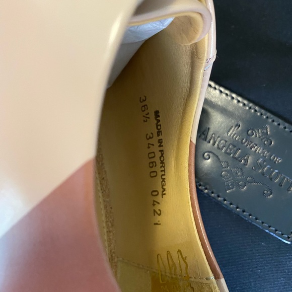 This shoes are AMAZING ! Classy and cool !! - Picture 4 of 4